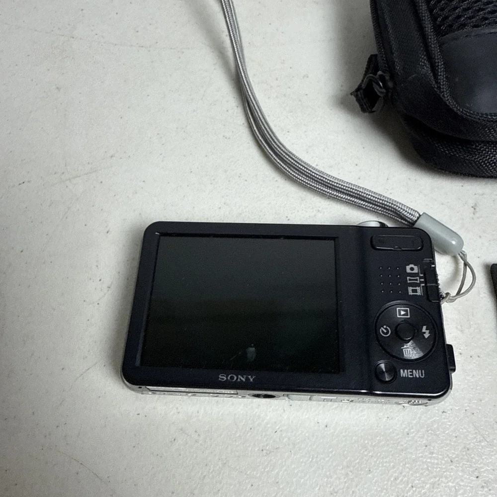 Sony Cyber-shot DSC-W710 Silver Digital Camera 16.1MP 5x Zoom w/ Battery & Bag